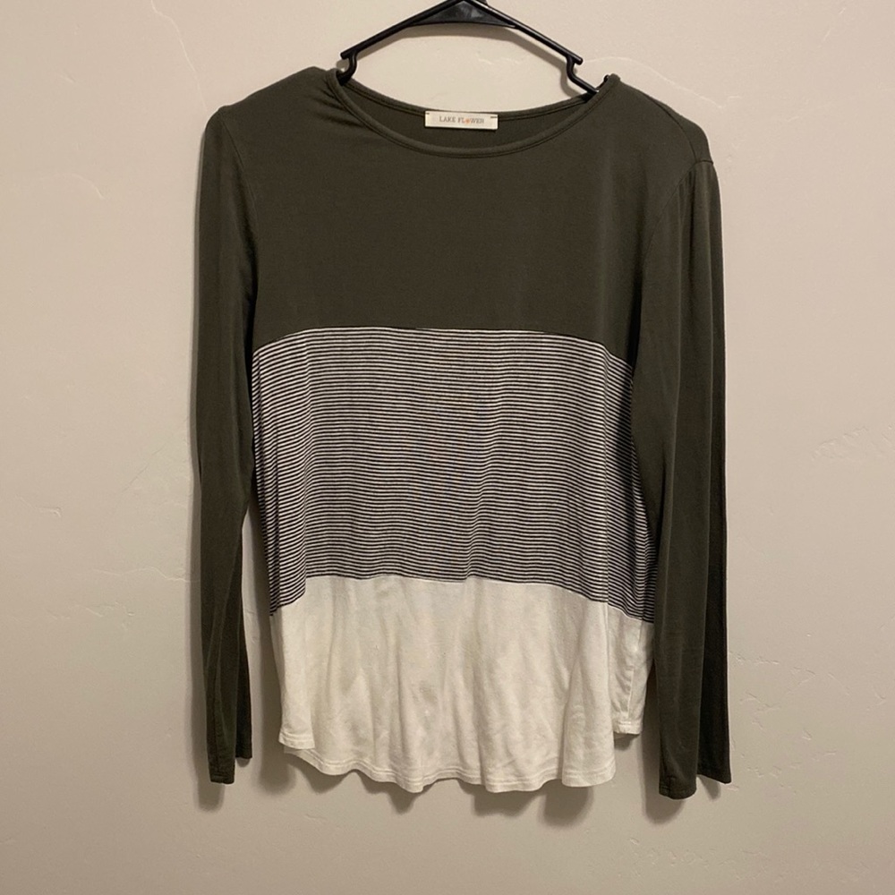 Deep green + white color block long sleeved shirt
